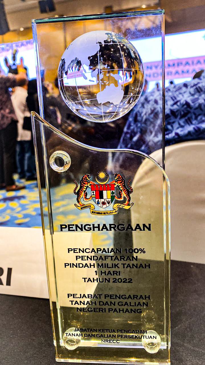 Pencapaian Prestasi 100% PMT 1 Hari Pencapaian Prestasi 100% PMT 1 Hari