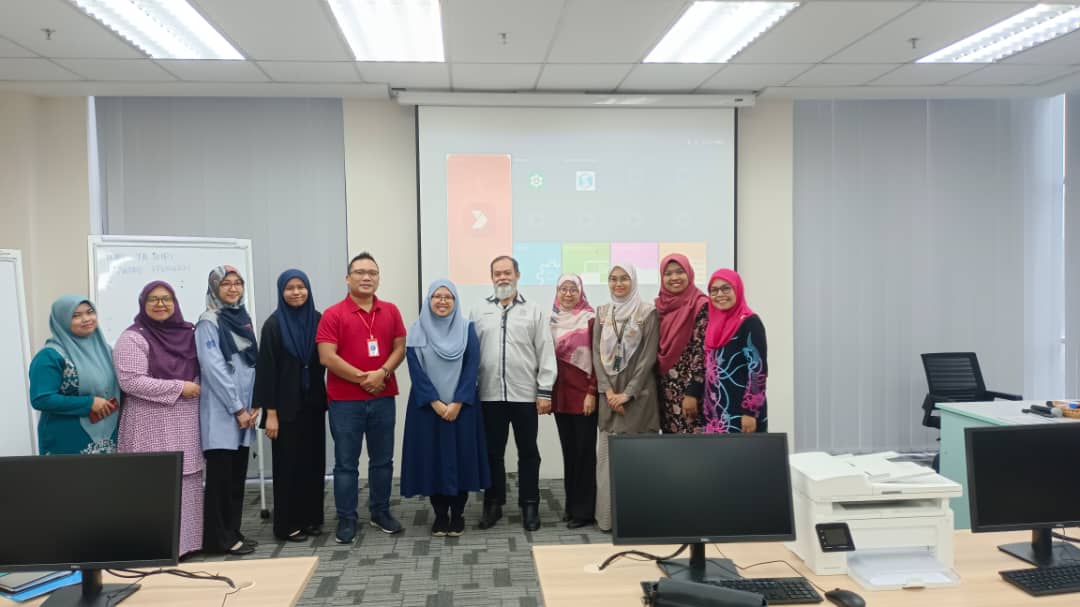 Latihan Sistem e-Strata Latihan Sistem e-Strata