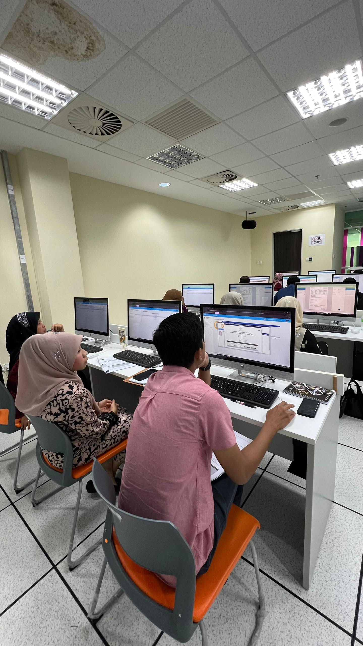 Latihan Sistem e-Strata 2024 Latihan Sistem e-Strata 2024