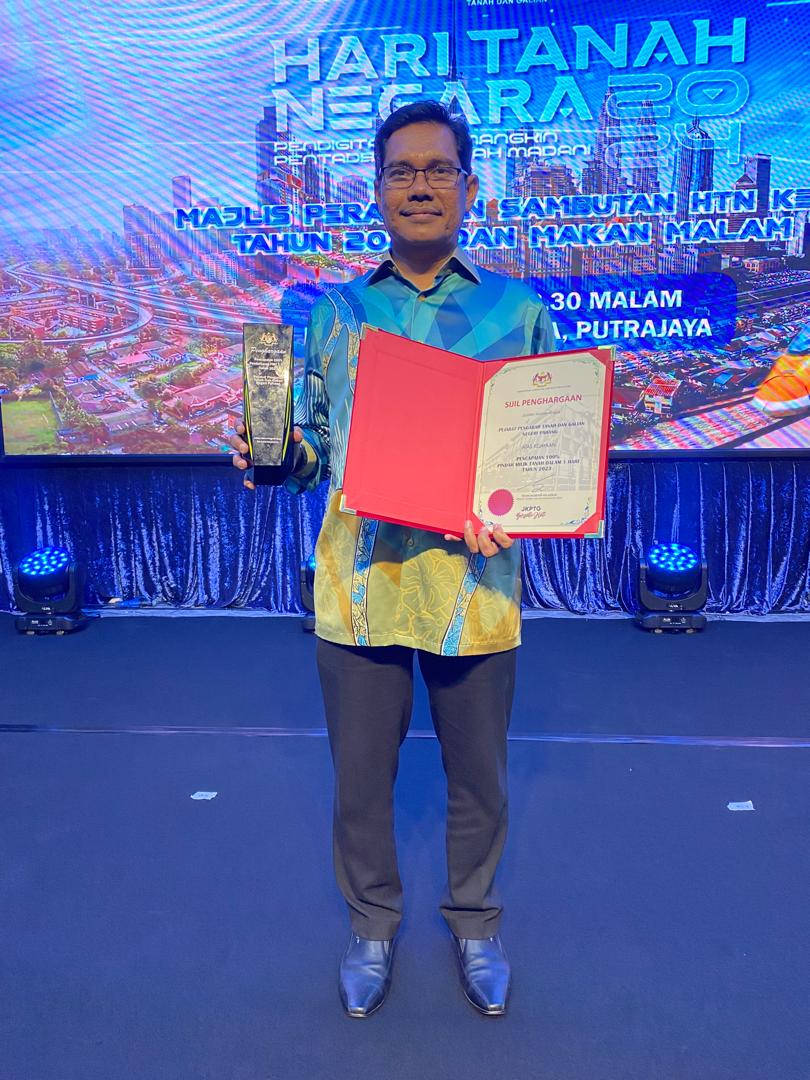 Pencapaian 100% PMT 1 Hari Pencapaian 100% PMT 1 Hari