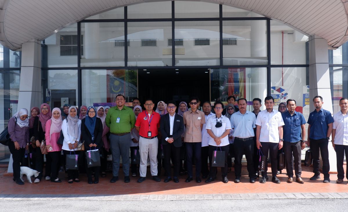 Lawatan Kerja Pentadbir Tanah Negeri Pahang Ke Kilang Percetakan Nasional Malaysia Berhad (PNMB) Kuala Lumpur
