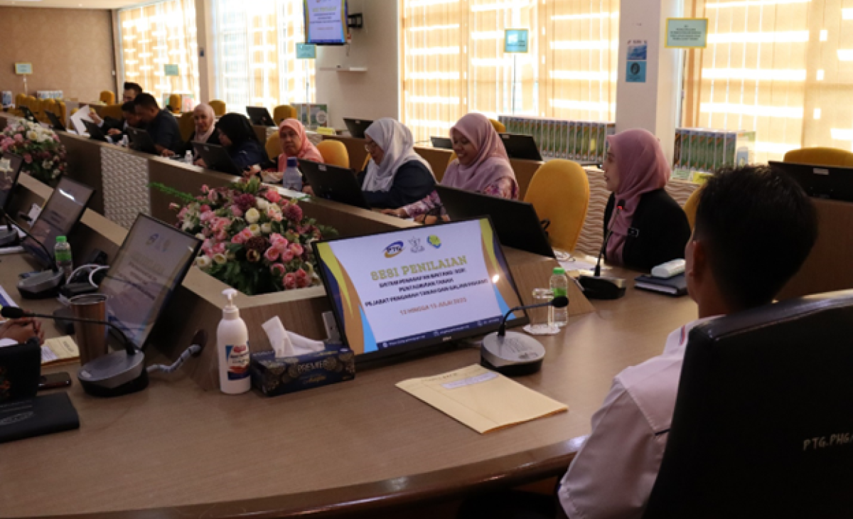 Penilaian Sistem Penarafan Bintang (SSR) Pejabat Pengarah Tanah Dan Galian (PTG) Pahang