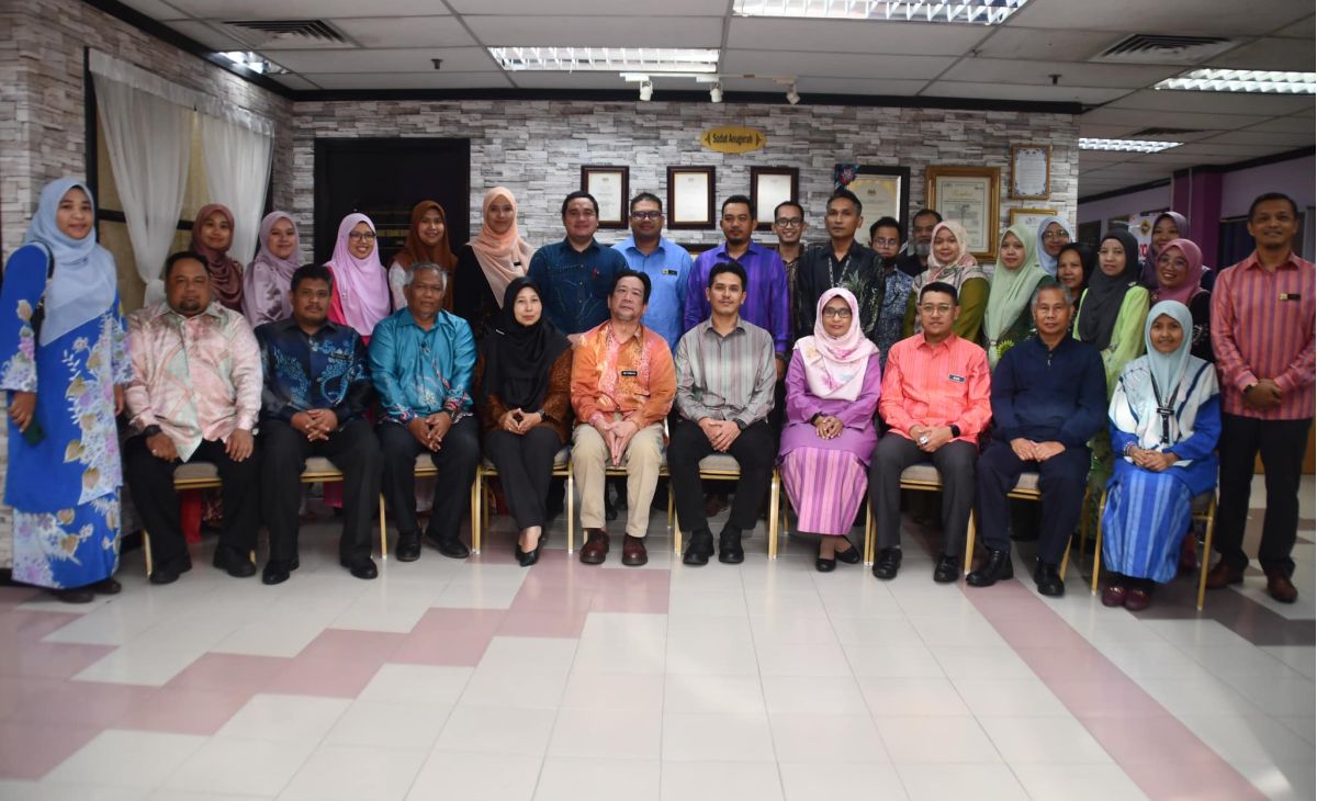 Lawatan Kerja Penanda Aras Sistem Pentadbiran Tanah Elektronik (E-Tanah) Ke Pentadbiran Negeri Melaka
